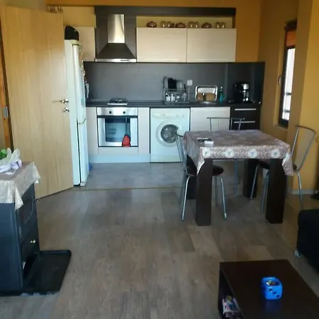 Апартамент Нино 2 Apartment Sozopol
